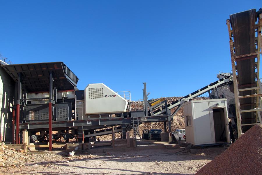 What equipment is needed to produce 200 mesh kaolin Kaolin Grinding Machine