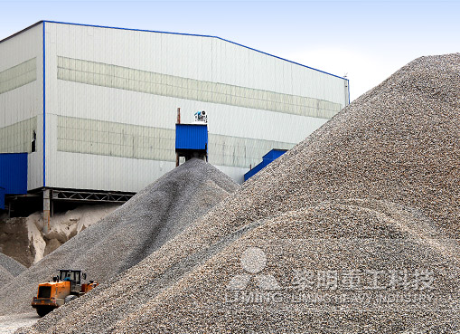 How much does a mobile crusher with an output of 100/150/300 tons per hour cost?