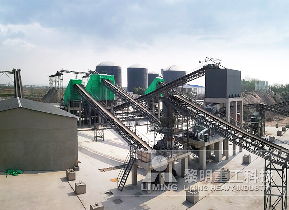 What are the differences between impact crusher and cone crusher in sand making?